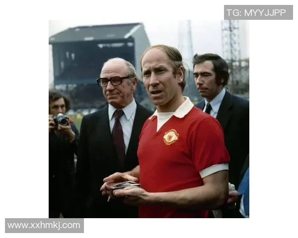 《为足球传奇谱写的旋律致敬那些永载史册的伟大球星》